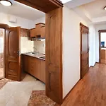 Konukevi Vichrica 3*