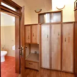 Konukevi Vichrica 3*